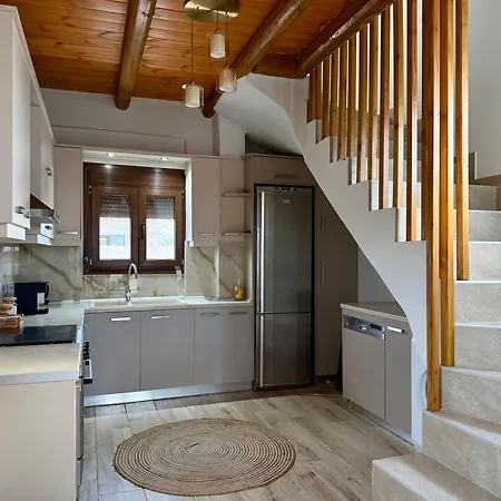 Aristea Seaside Retreat With Private Pool 펜션 *
